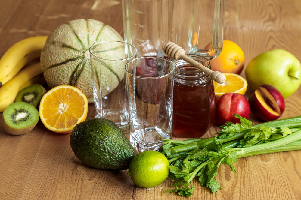 SE ZDRAVÝM SMOOTHIE MÁTE NAVAŘENO