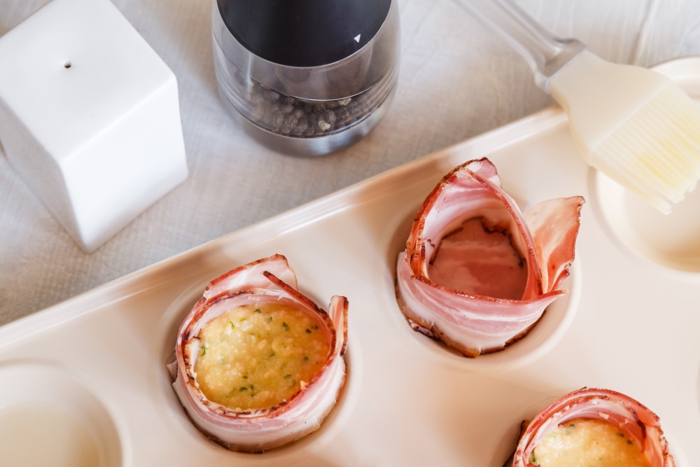 EGG CUPS