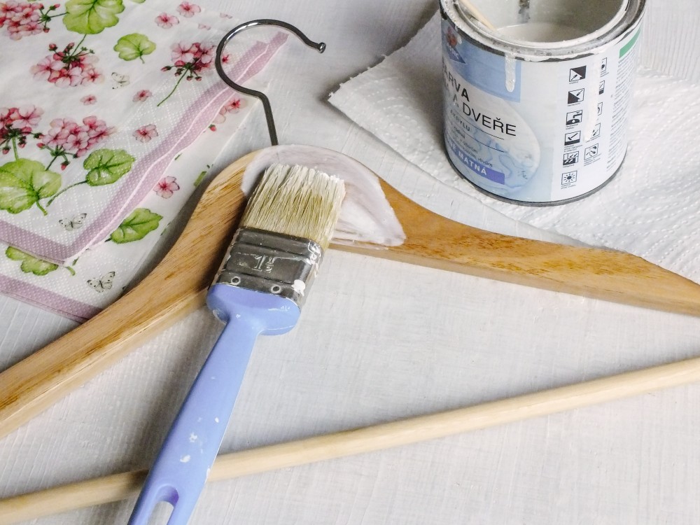 UBROUSKOVÁ TECHNIKA ANEB ÚKLID ŠATNÍKU NA ZIMU