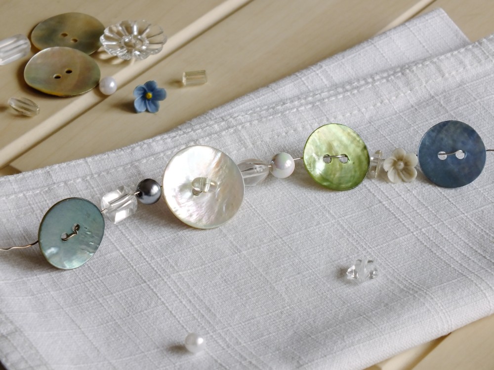 KNOFLÍKOVÉ KROUŽKY NA UBROUSKY