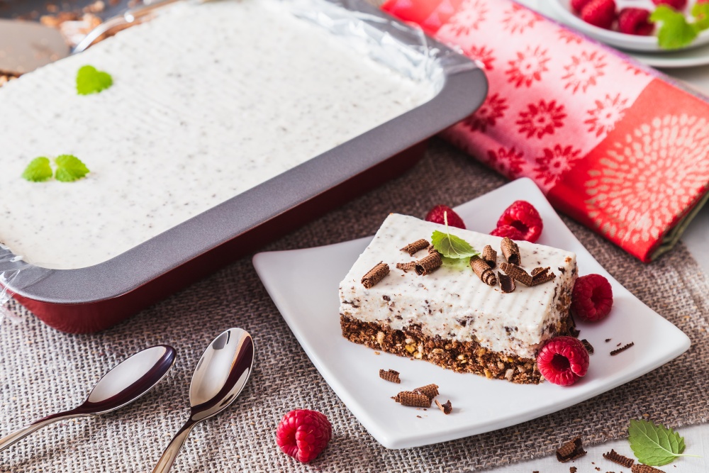 NEPEČENÉ STRACCIATELLA ŘEZY