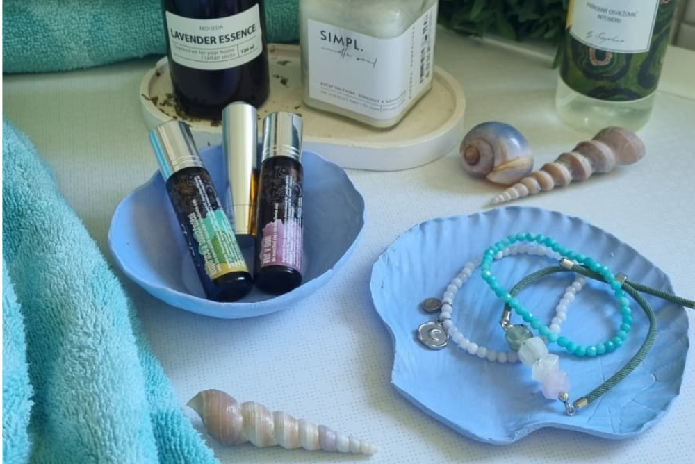 Odkládací misky ze samotvrdnoucí hmoty