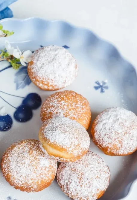 VIŠŇOVÉ A MERUŇKOVÉ KOBLÍŽKY