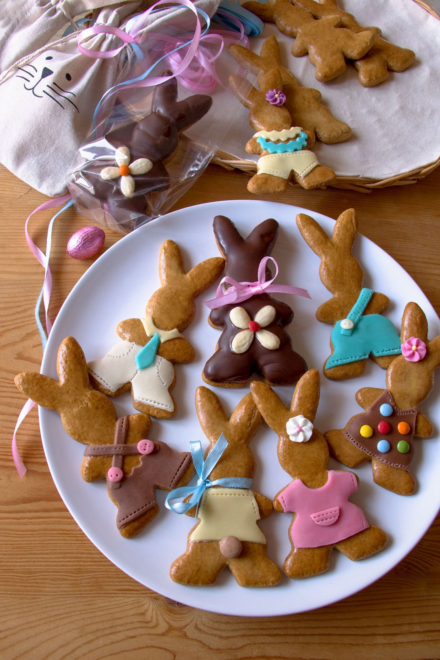 Velikonoční zajíci z perníku