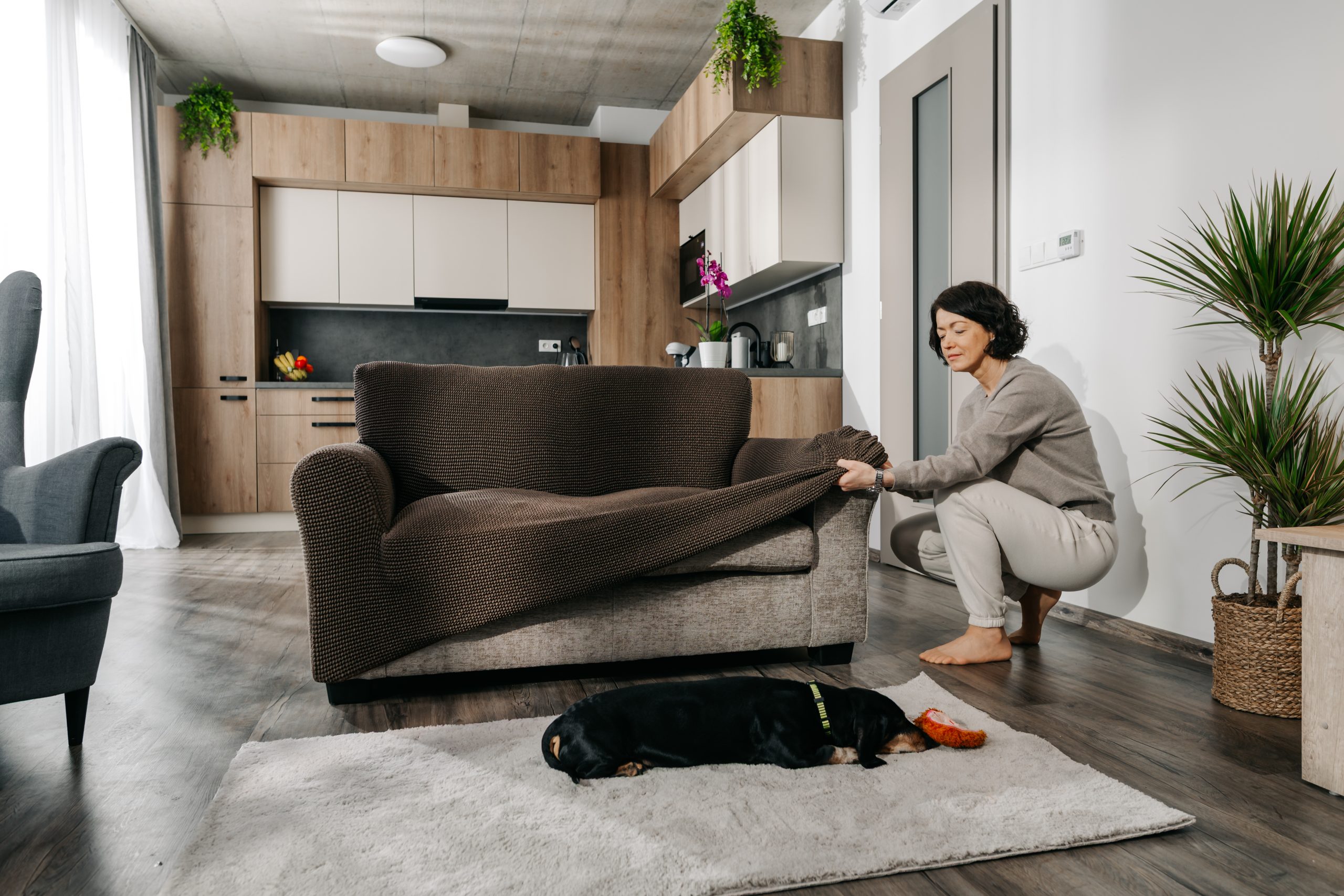 Rohová sedačka: L, U nebo otoman? Průvodce tvary pro výběr potahu.